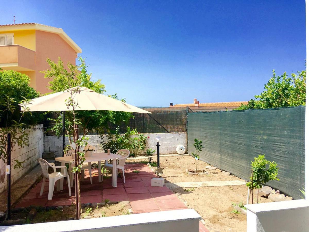 Apartament Victoria 150Mt From Beach Кастельсардо Екстер'єр фото